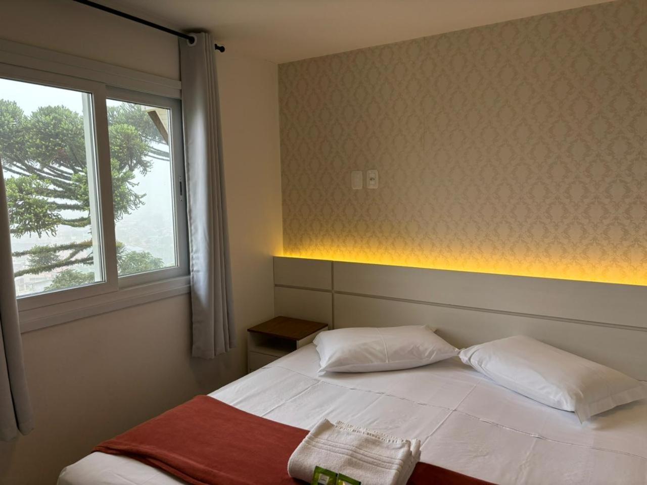 Golden Hills 3*