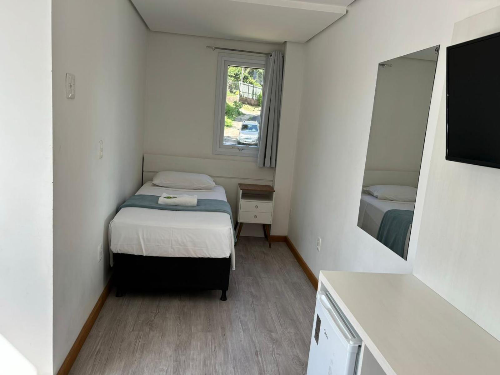 Hotel Golden Hills 3*