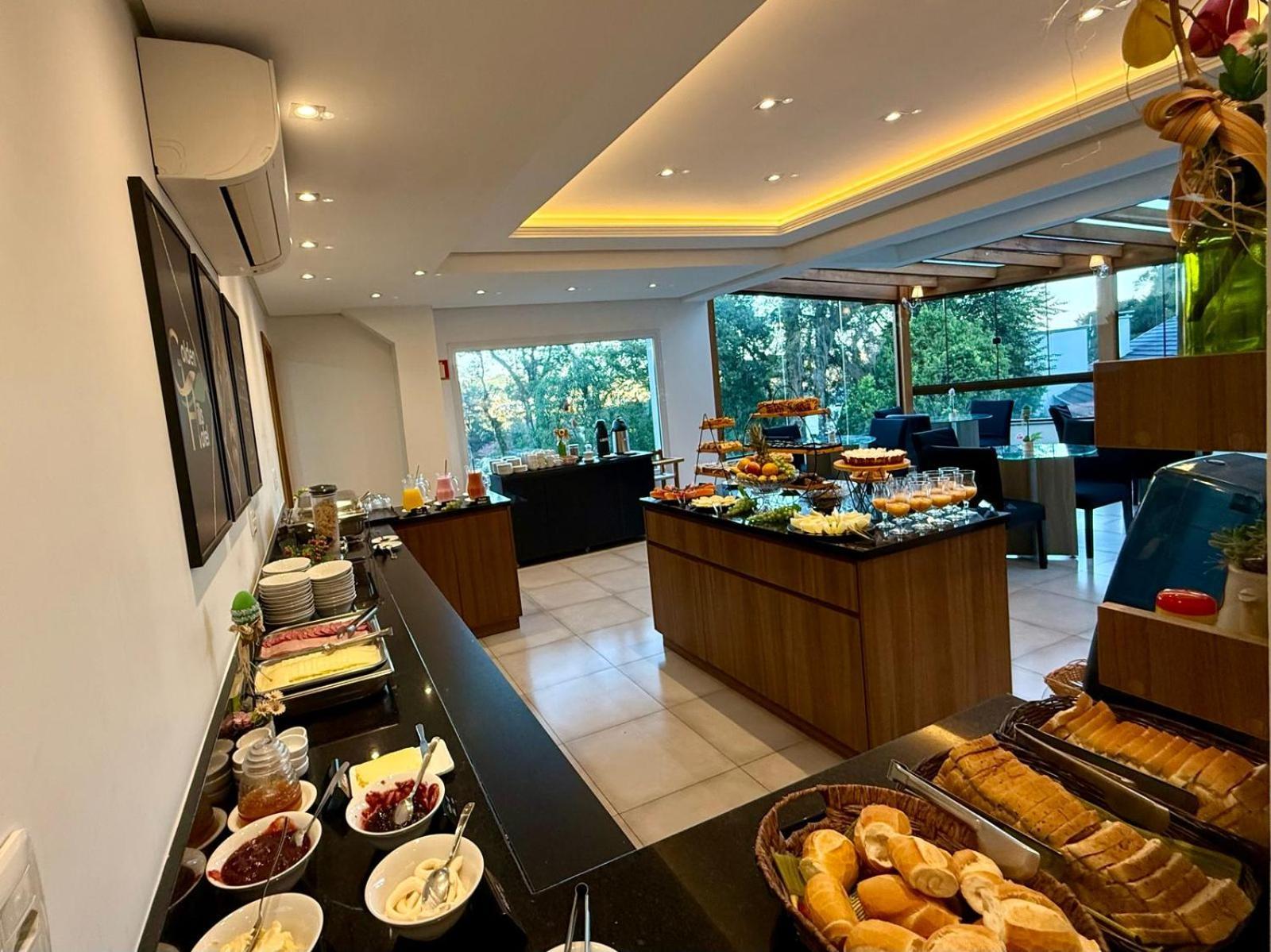 Hotel Golden Hills 3*